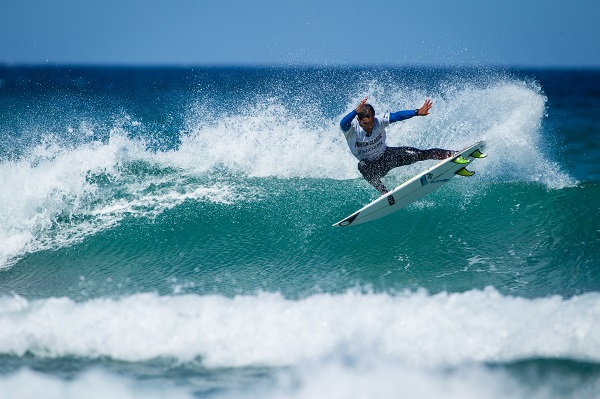 Super Surf em Maresias coroa Flavio Nakagima