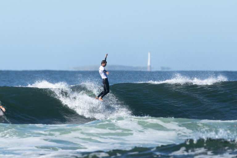 Se definieron los cuartos de final masculinos en el Uruguay Natural Longboard Festival
