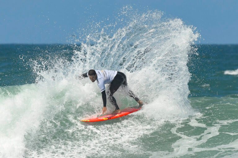 WSL Layback Pro define os adversários dos cabeças de chave na quarta-feira em Floripa