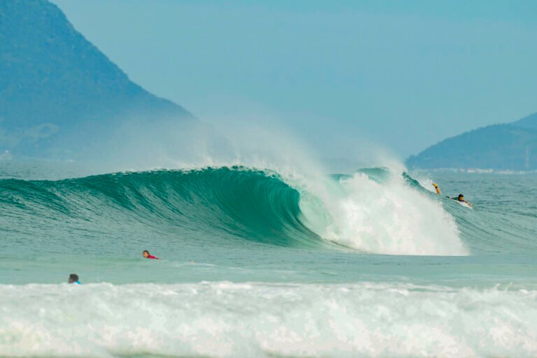 WSL Layback Pro abre a decisão dos títulos sul-americanos da WSL nesta quarta-feira em Floripa