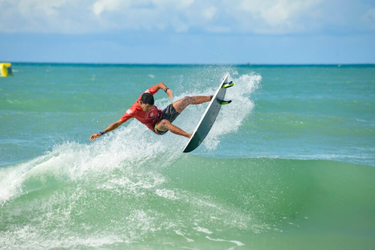 Etapa de Natal do Circuito Banco do Brasil de Surfe conhece seus campeões neste domingo (25)