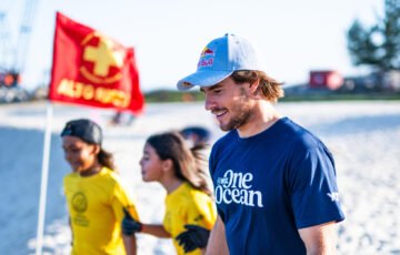 Unidas pelo mar, WSL e Mubadala Brazil SailGP Team firmam parceria pela preservação dos oceanos